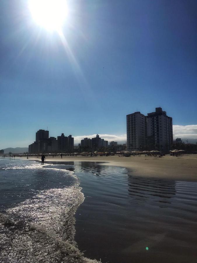 Lindo Alugar Na Grande Pe Na Areia Frente Ao Mar